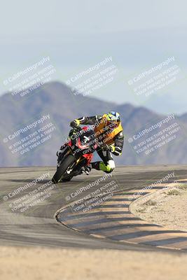 media/Nov-16-2025-Race Pace (Sun) [[8c5fa54630]]/Non Verified Riders (1st 20 Minutes)/6-Turn 12 (2pm)/